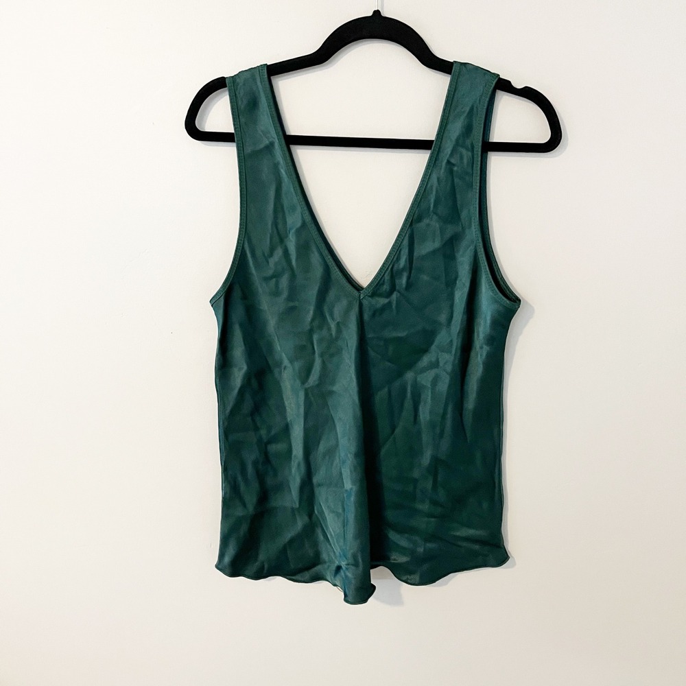 Milio Milano satin V Neck Wide Strap Tank Top Hunter‎ Green L Made in Italy NWT